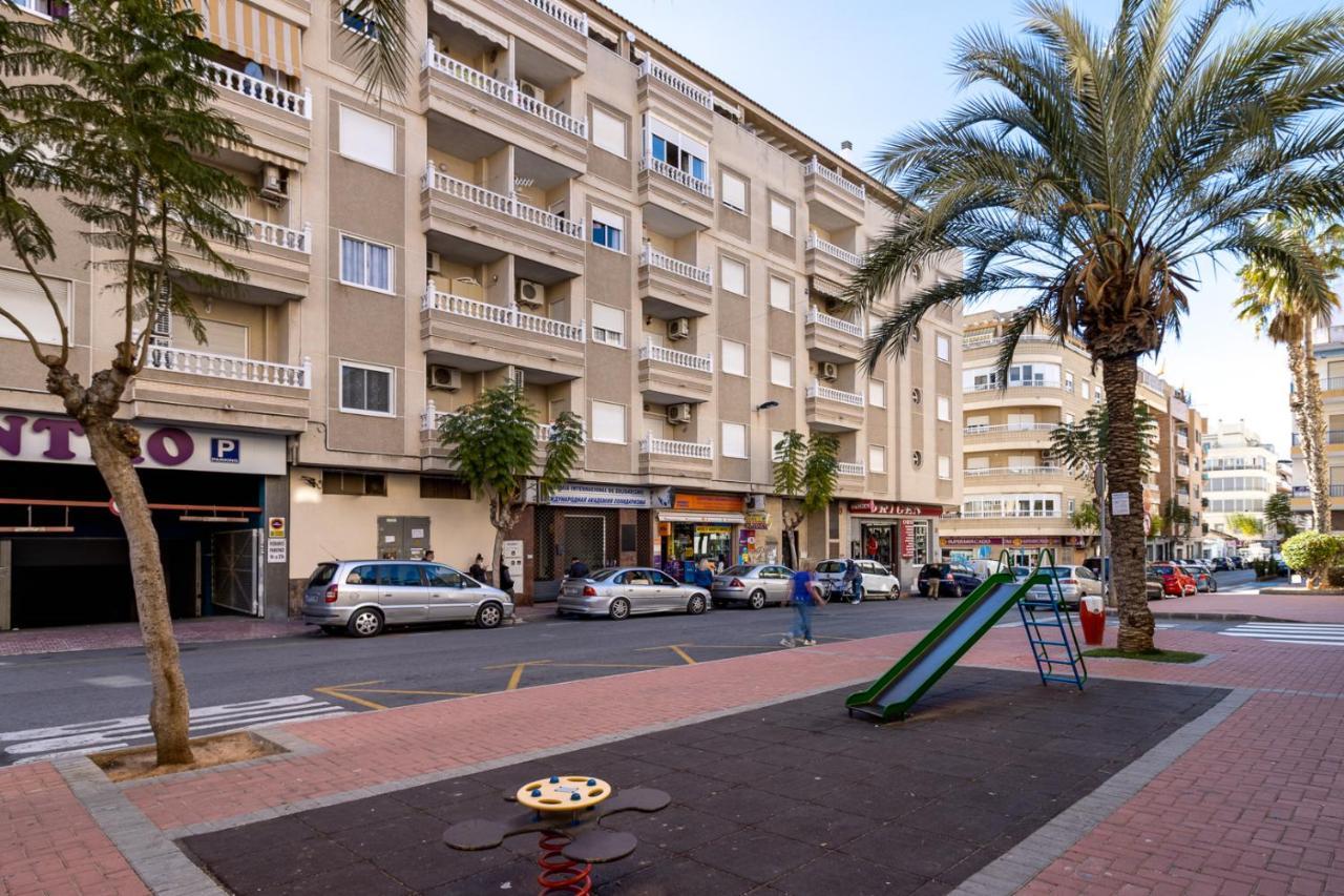 Caballero Apartment Торрев'єха Екстер'єр фото