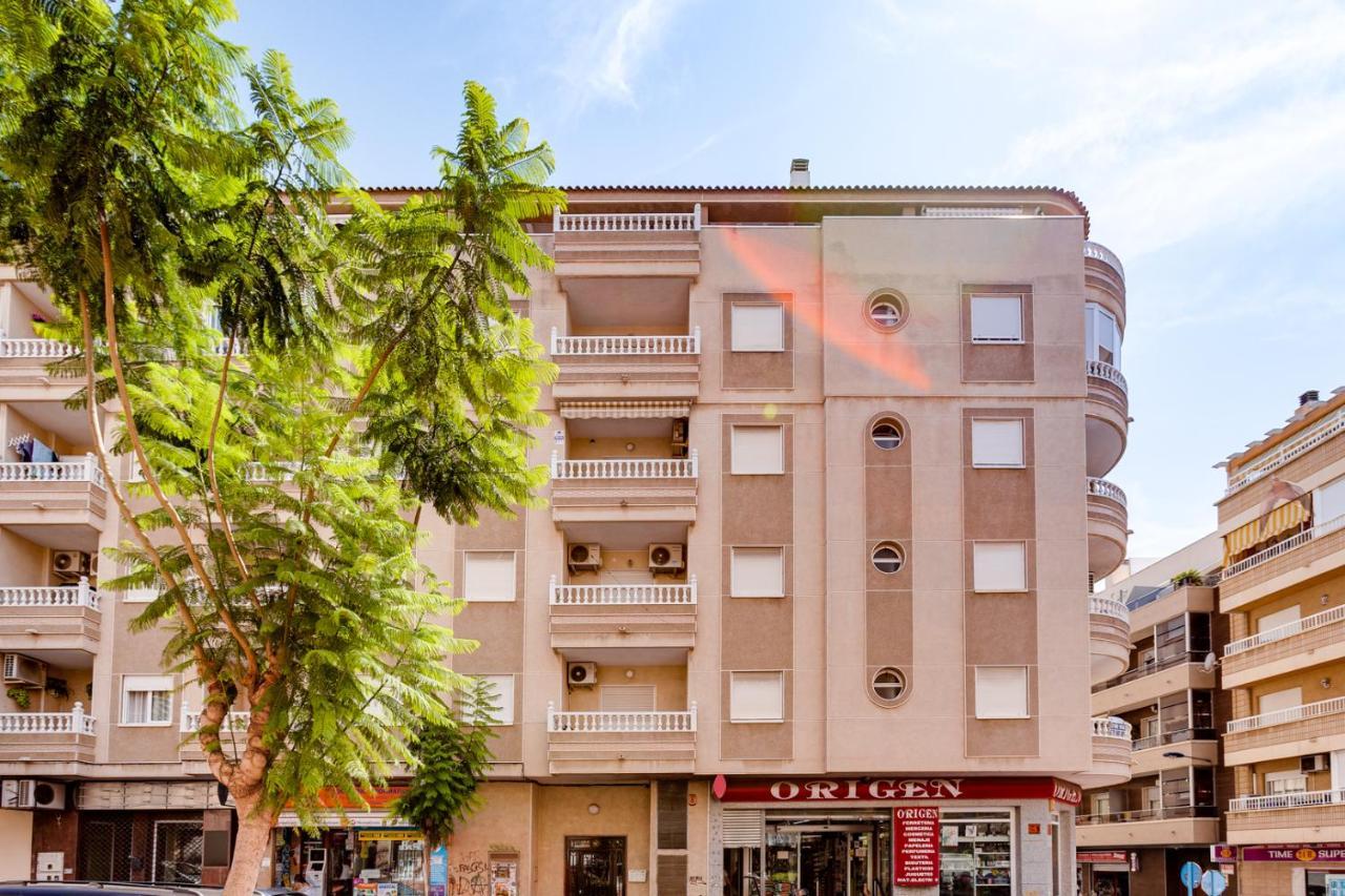 Caballero Apartment Торрев'єха Екстер'єр фото